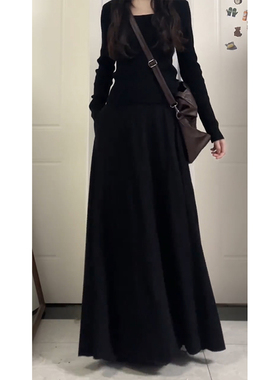 黑色半身裙女秋季高级感长裙到脚踝大码a字百褶胖mm遮肚藏肉裙子
