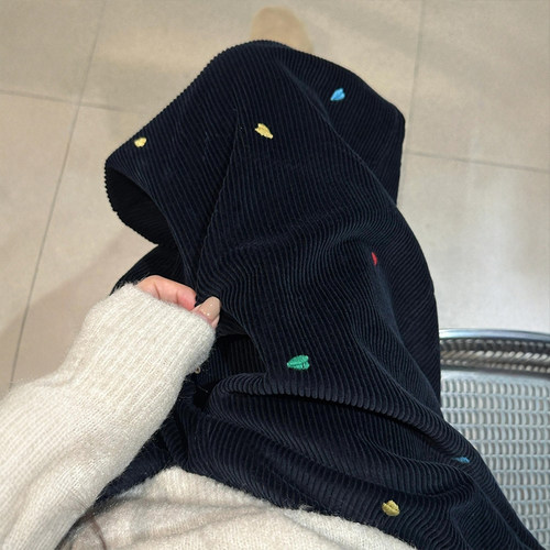 直接被硬控的刺绣灯芯绒裤子！