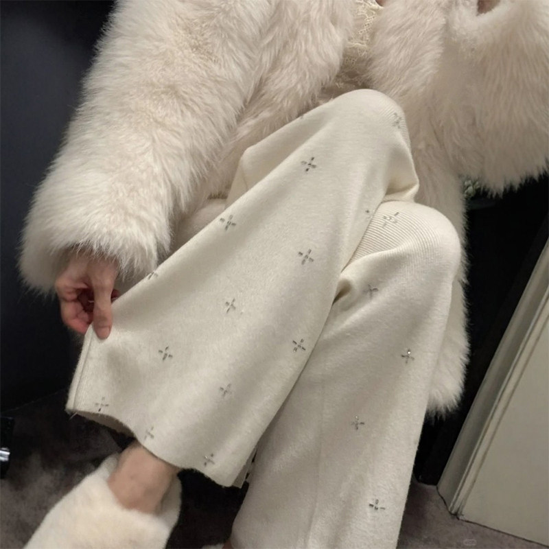 白色带钻亮闪阔腿裤女韩系慵懒风针织软糯休闲大码胖mm巨好看裤子,女装/女士精品,大码裤装,淘宝优惠券,粉丝福利购,淘宝优惠卷