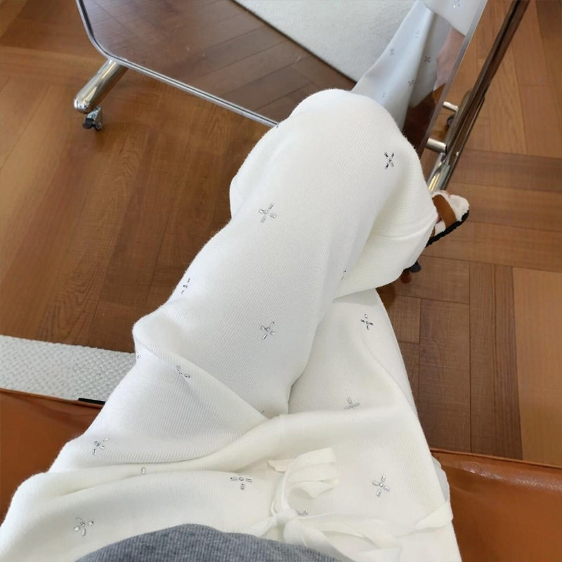 软糯垂感白色烫钻爆闪裤子女款春季宽松慵懒风大码重工阔腿糯米裤,女装/女士精品,大码裤装,淘宝优惠券,粉丝福利购,淘宝优惠卷