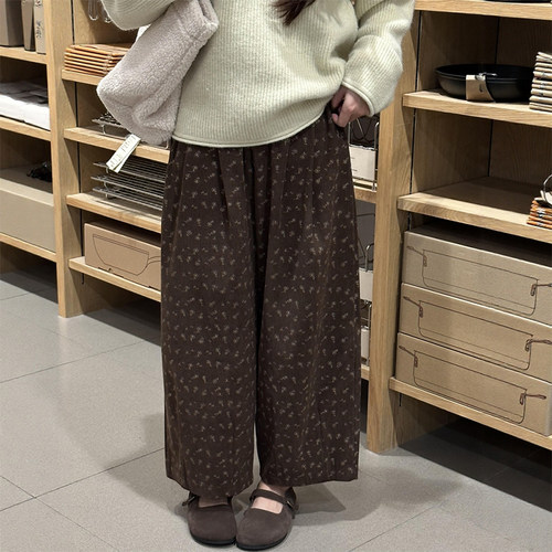 好权威的灯芯绒碎花裤啊！