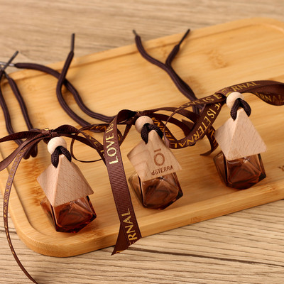 车载香薰挂件汽车香水吊饰车内香氛空瓶香薰精油挂饰衣柜香薰空瓶