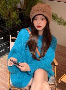 蓝色慵懒风秋冬季圆领毛衣女2026新款遮屁股中长款针织衫外套上衣