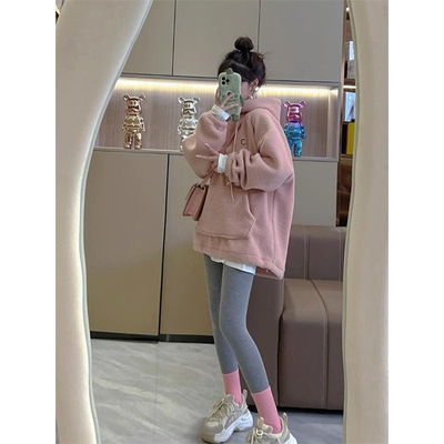 粉色加绒连帽羊羔毛卫衣女款