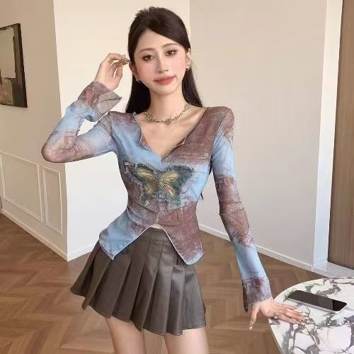 复古辣妹修身蝴蝶V领网纱衬衫