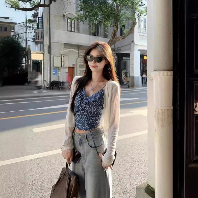 碎花背心吊带女白色防晒开衫夏季蕾丝拼接牛仔裤子三件套时尚套装