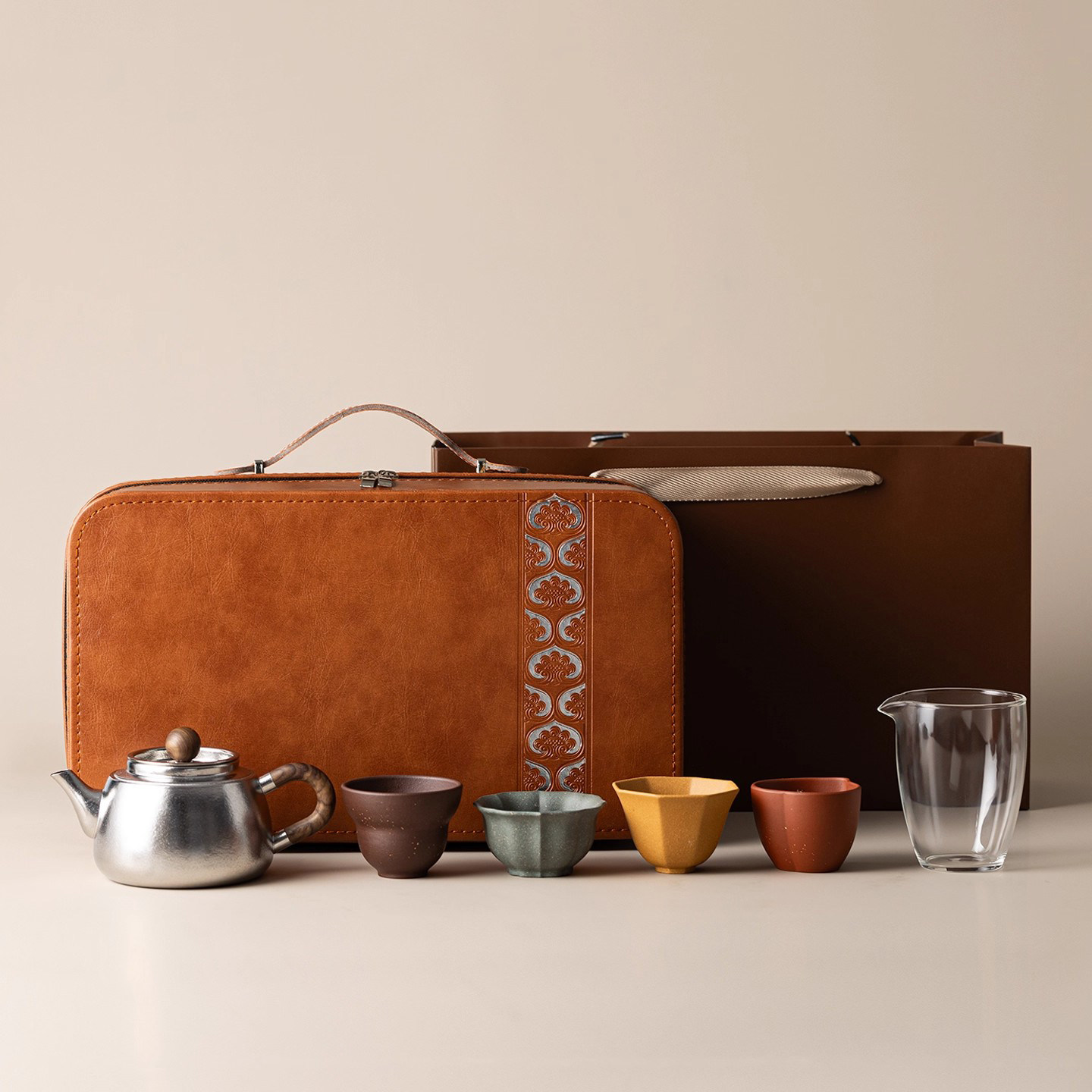 高档纯钛功夫茶具套装便携式泡茶专用紫砂主人杯茶壶送长辈礼盒装