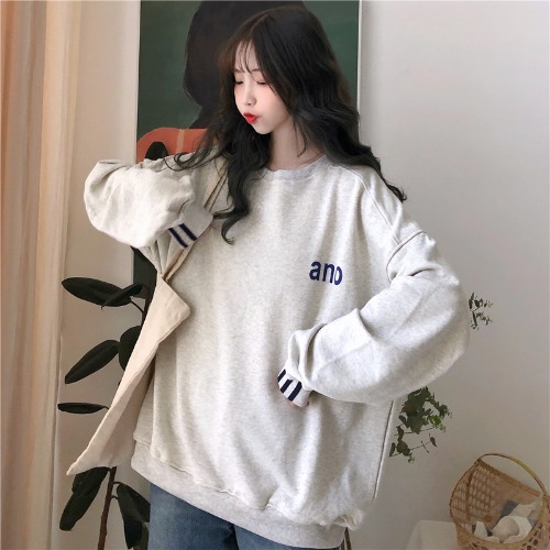 Real shot autumn new Korean lettered print crew neck Plush loose sweater top for women