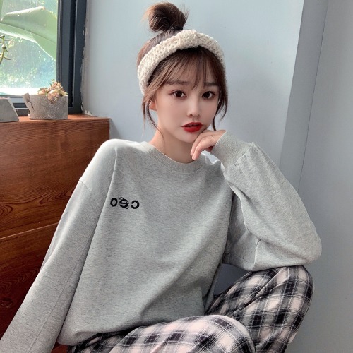 Real shot autumn dress new Korean letter embroidery round neck thin sweater top female fish scale cloth 7525 cotton