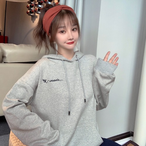 Korean version of real shooting autumn dress with simple embroidery letter thin hooded loose sweater women's coat