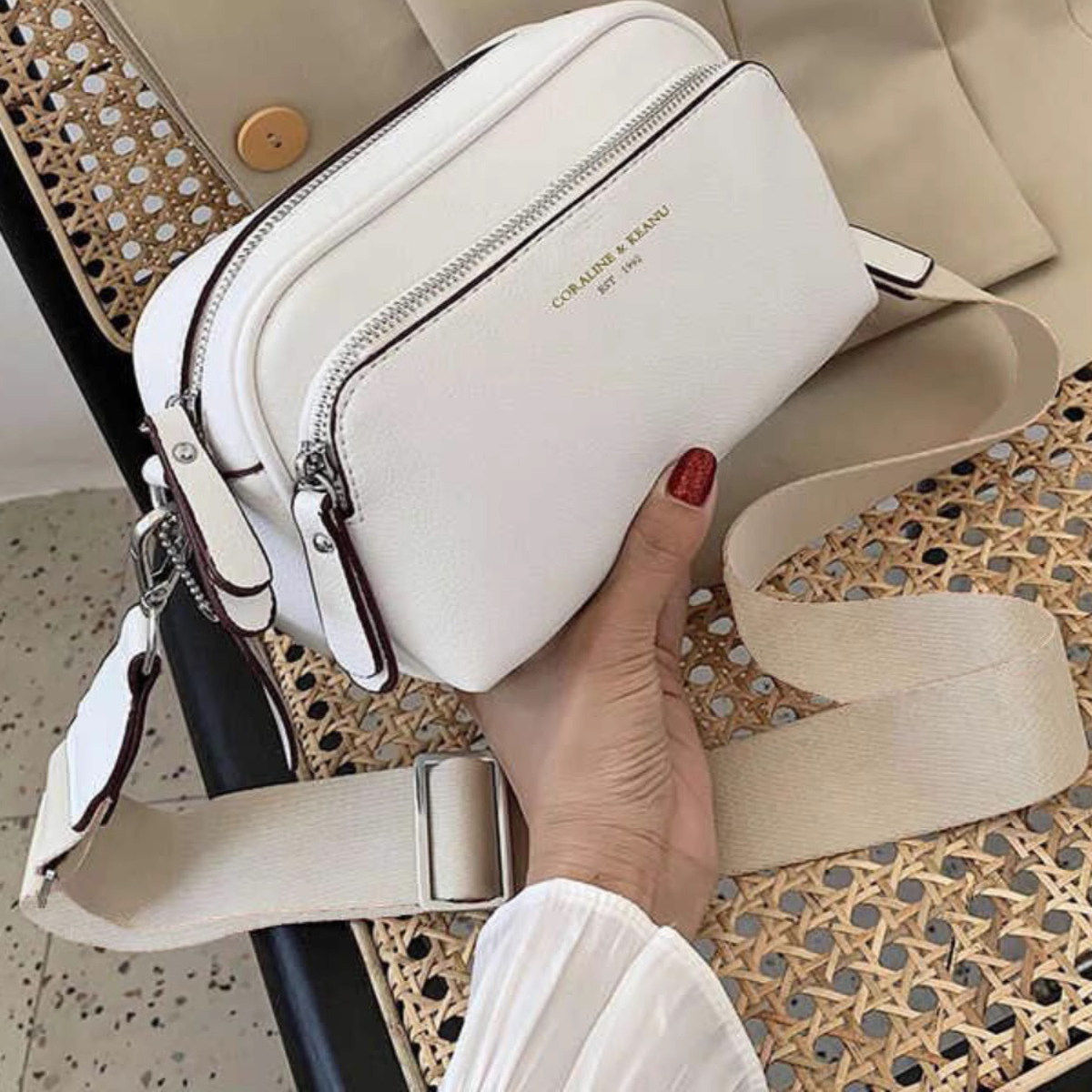 单肩宽带小包包女包2025夏季新款潮质感斜挎包百搭ins时尚小方包