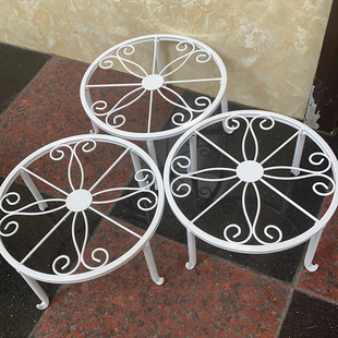 白色阳台的小放单层客厅单个铁艺花架子欧式凳子花盆绿萝矮落地款