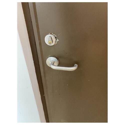 .304不锈钢防火门锁全套消防门锁通用型通道门锁配件锁芯把手锁.