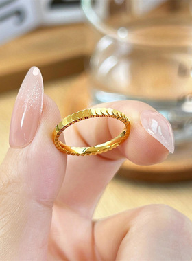 高保色复古贵气鱼鳞小圆片戒指