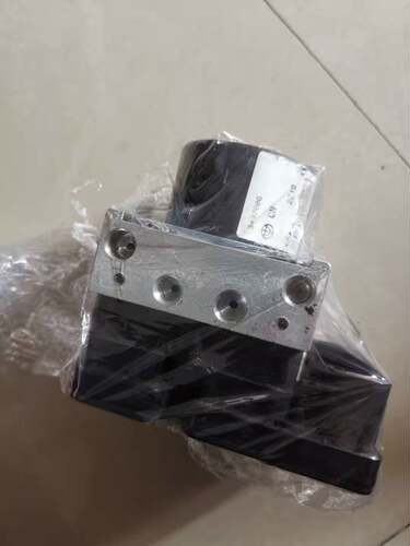 适用于东南菱悦V3 V5菱致 V7 DX3 DX7 得利卡菱利菱帅ABS泵刹车泵