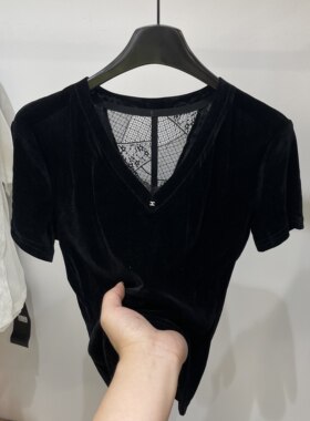 高级感V领蕾丝拼接丝绒短袖T恤女黑色显瘦百搭洋气上衣