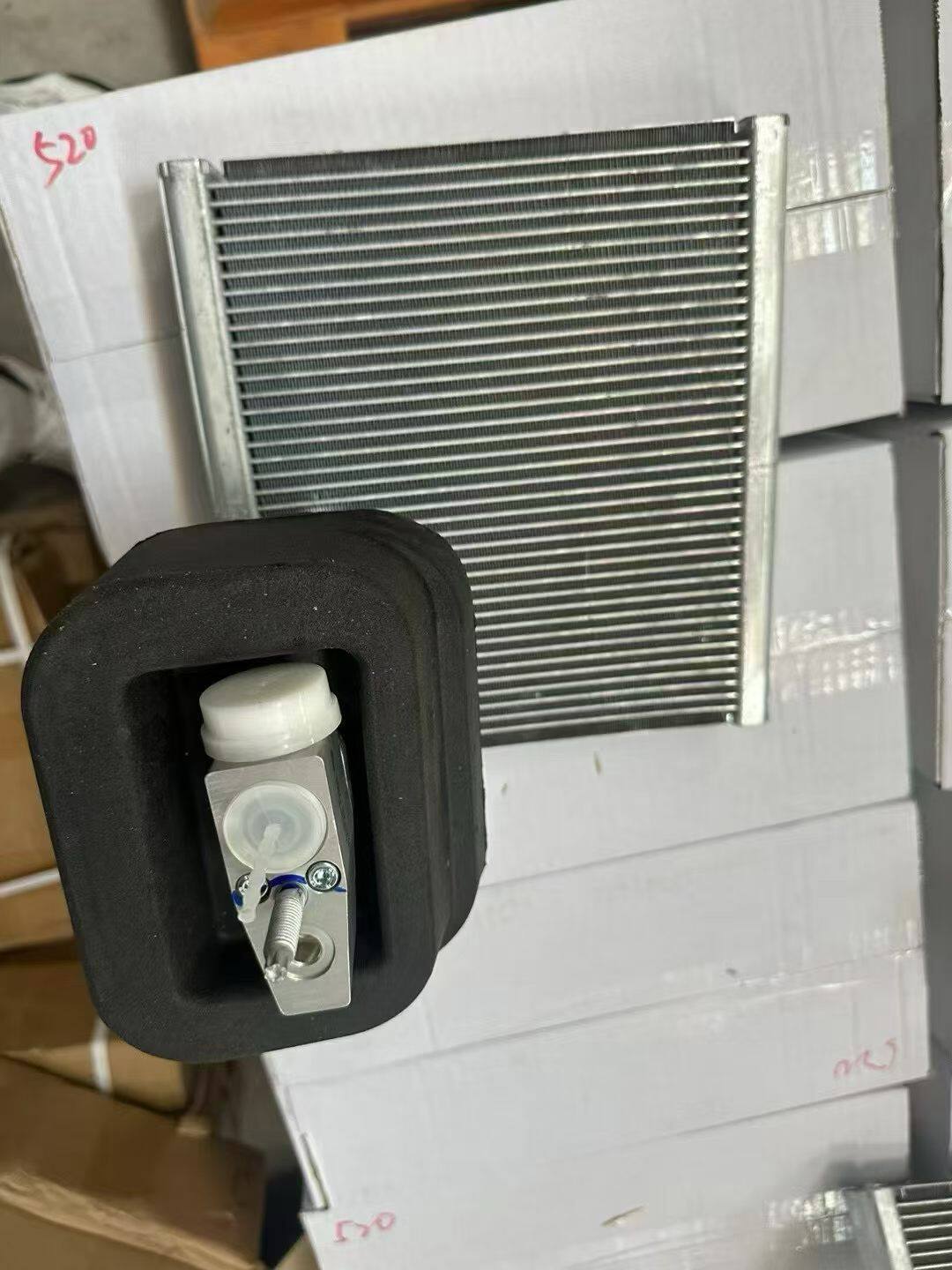 适用于福特新全顺前蒸发箱芯带膨胀阀鼓风机空调蒸发器配套