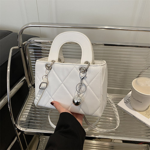 斜挎包2025流行菱格单肩手提包