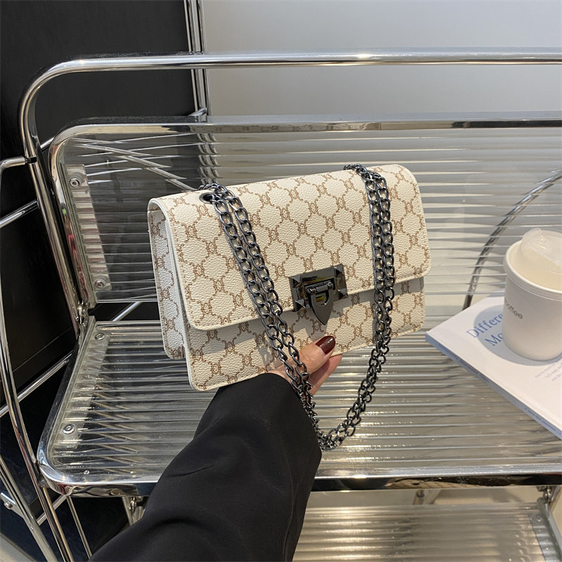 高级感包包女包2024新款时尚链条小方包洋气斜挎包小众单肩腋下包,箱包皮具/热销女包/男包,小方包,淘宝优惠券,粉丝福利购,淘宝优惠卷