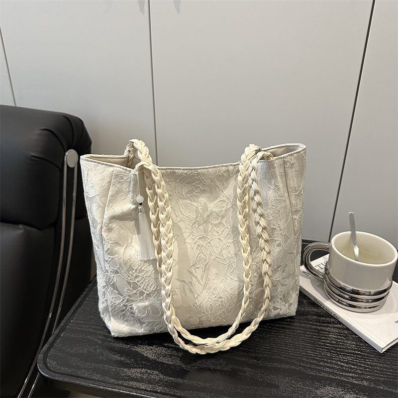 通勤刺绣托特包国风单肩包大容量