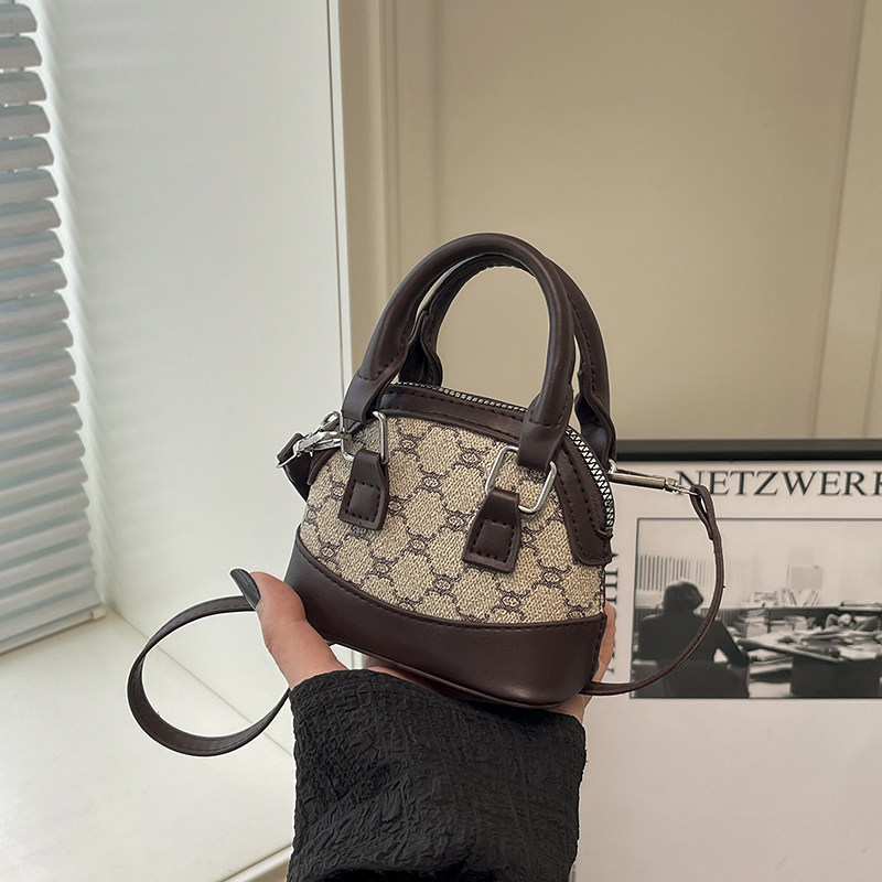 韩版流行拼色迷你贝壳包2025新款可爱洋气手提包ins复古单肩女包