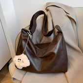 百搭ins斜挎包2024新款 潮复古托特包学院风休闲通勤大容量单肩包