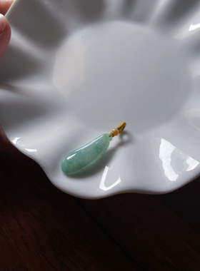 天然a货翡翠飘花小福瓜呱呱来财锁骨链小吊坠手机链包包挂件配饰