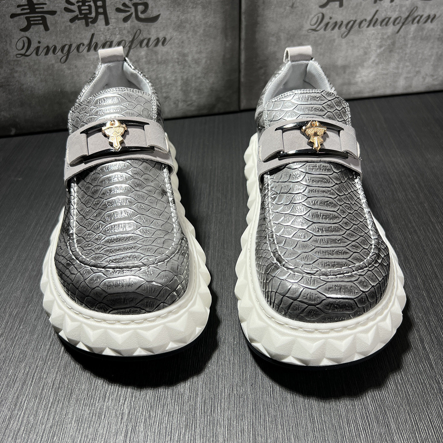 秋季男鞋休闲乐福鞋厚底增高日常真皮商务一脚蹬懒人豆豆鞋银灰色