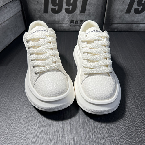 精神小伙2025秋季新款男士休闲鞋