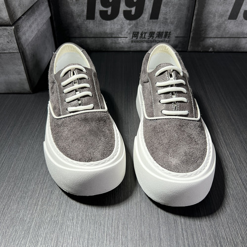 2025新款秋季潮流时尚休闲板鞋