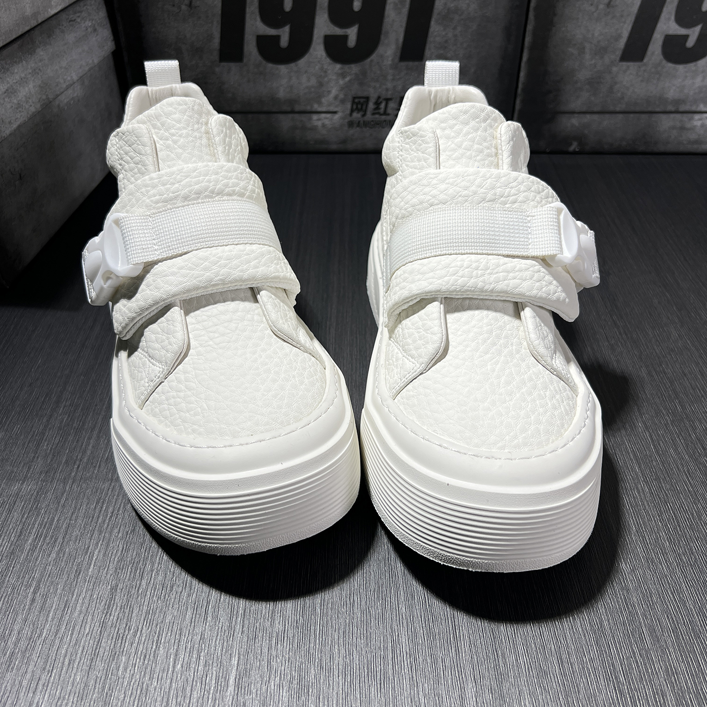 2025新款秋季男鞋厚底增高休闲鞋