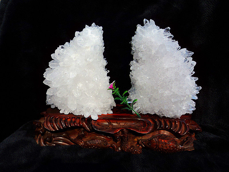 天然白水晶簇 白水晶柱一对摆件底座是天然红木230*260MM4.4kg