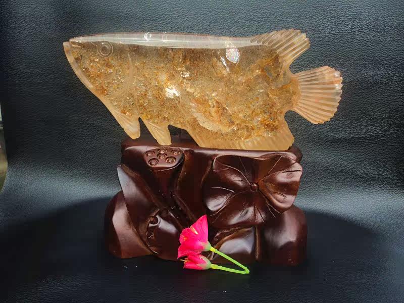 中国水晶矿石天然白水晶黄焦花雕刻金龙鱼年年有鱼摆件