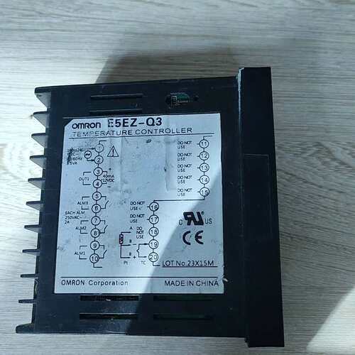 议价欧姆龙温控器 E5EZ-Q3，拆机件，带显示屏和按键，功能正