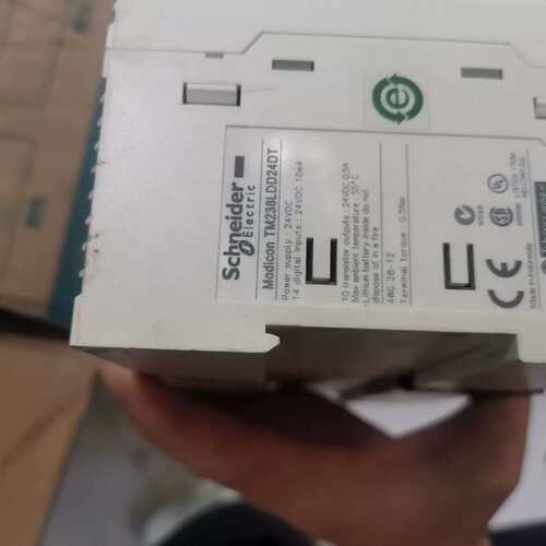议价拆机施耐德plc一套tm238ldd24dt，tm2dra1