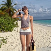 泰国咖色美拉德格子小众分体显瘦遮肉平角V领性感海岛度假泳衣女