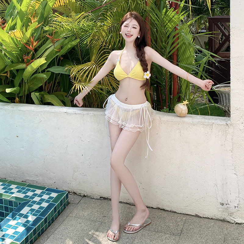 黄色纯欲少女比基尼性感网纱绑带分体辣妹三件套海边度假泳衣女夏