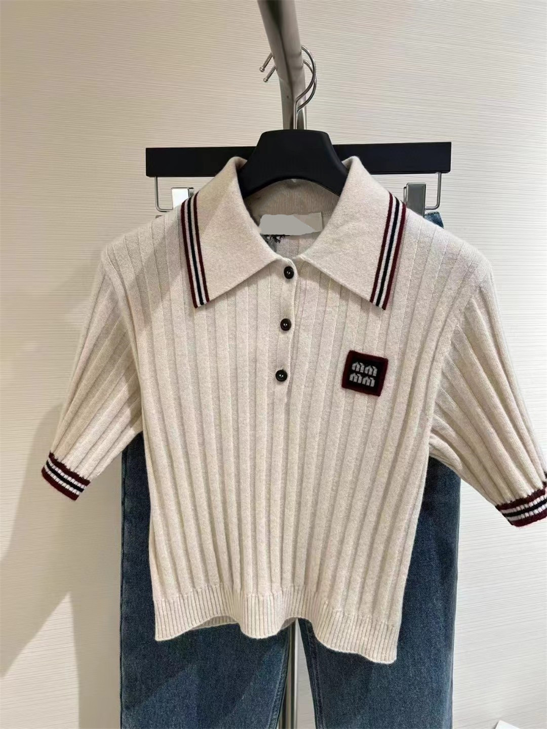 LIITUIO HAUTE COUTURE 24 새로운 여름 스타일 문자 로고 대학 스타일 캐시미어 니트 탑 여성용 반팔 폴로 셔츠