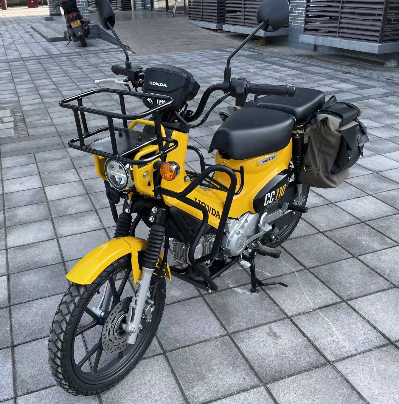 适用本田CROSS CUB 110幼兽前护杠保险杠CC110中货架菜篮边包改装