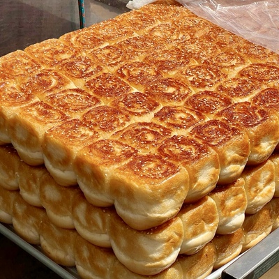 蜂蜜脆底小面包老式手撕面包早餐