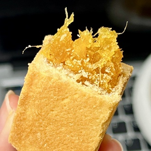 金钻咸香蛋黄凤梨酥铁盒酥皮休闲下午茶台湾特色传统中式解馋小吃