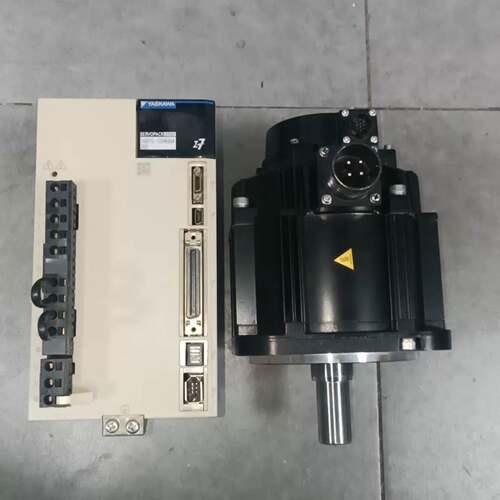 可维修71.5KW，SGD7S-120A00A0，安川系伺服一套驱动议价