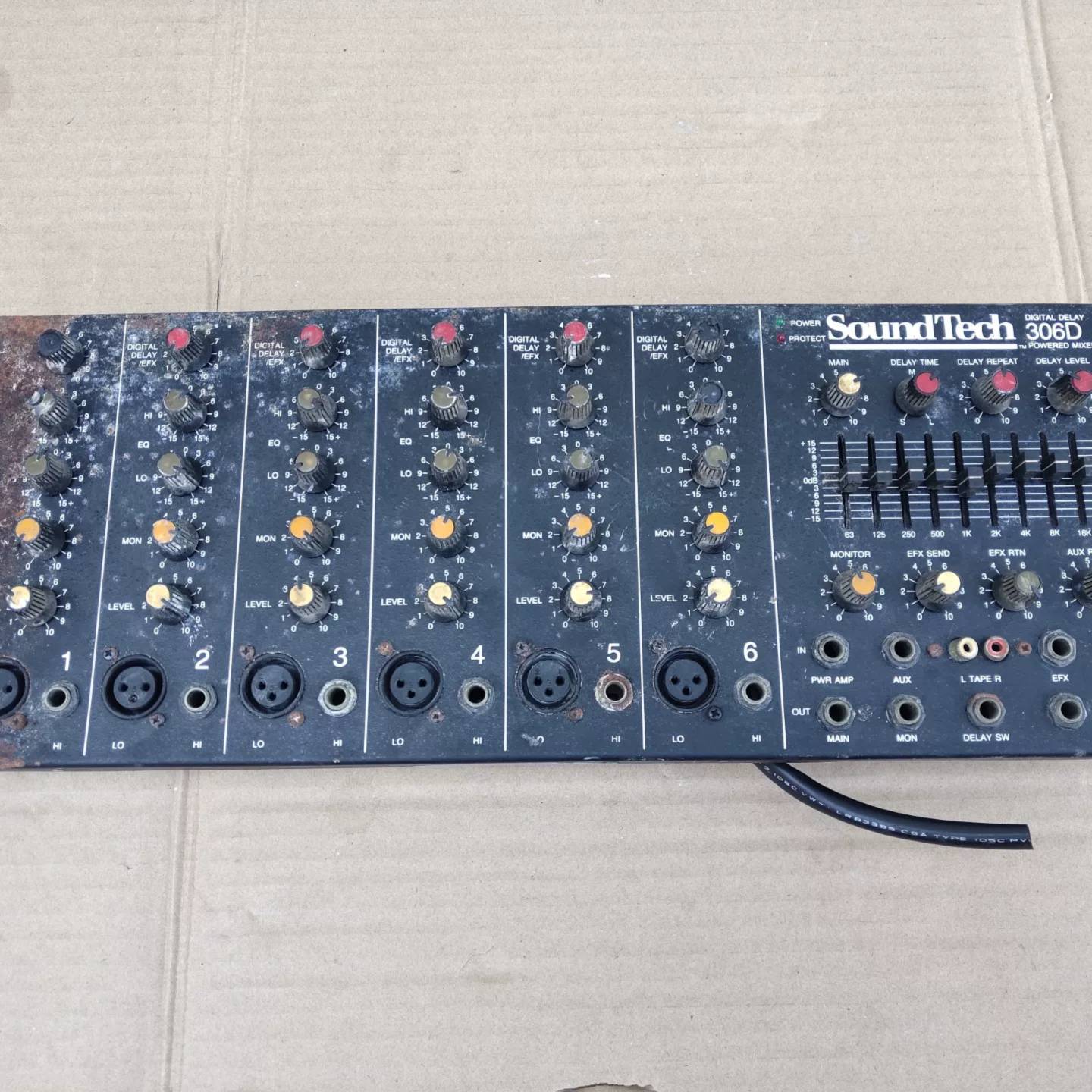 可维修SoundTech声塔调音台306D。品相如图实物图，只有图议价