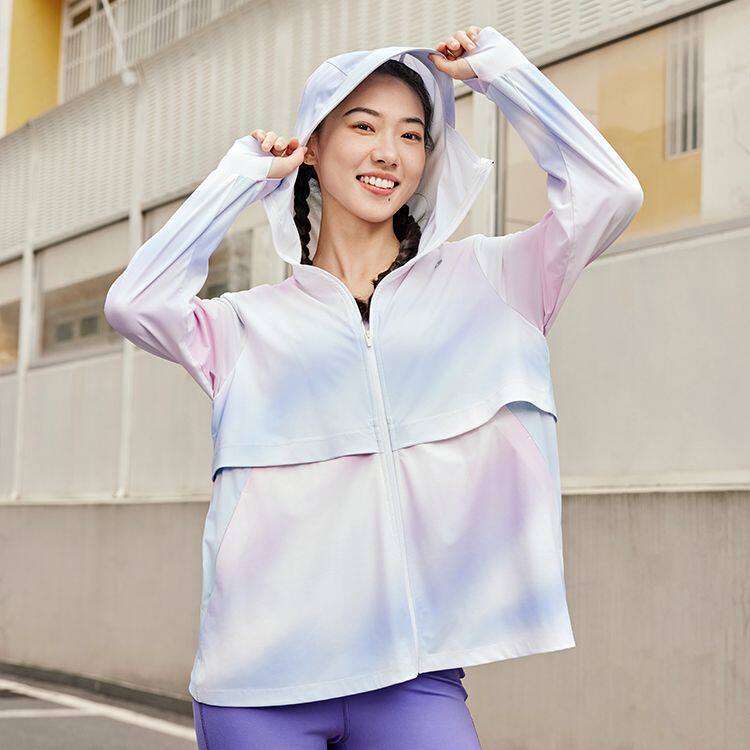 乔丹2025年秋季女性针织开衫专业运动综训冰感防晒渐变色连帽外套