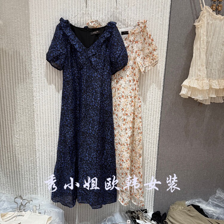 欧洲站2026夏季新款法式V领碎花连衣裙女收腰显瘦气质长裙
