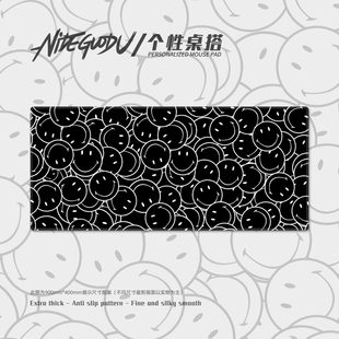创意鼠标垫超大号笑脸键盘垫简约办公桌垫Smiley pad face mouse