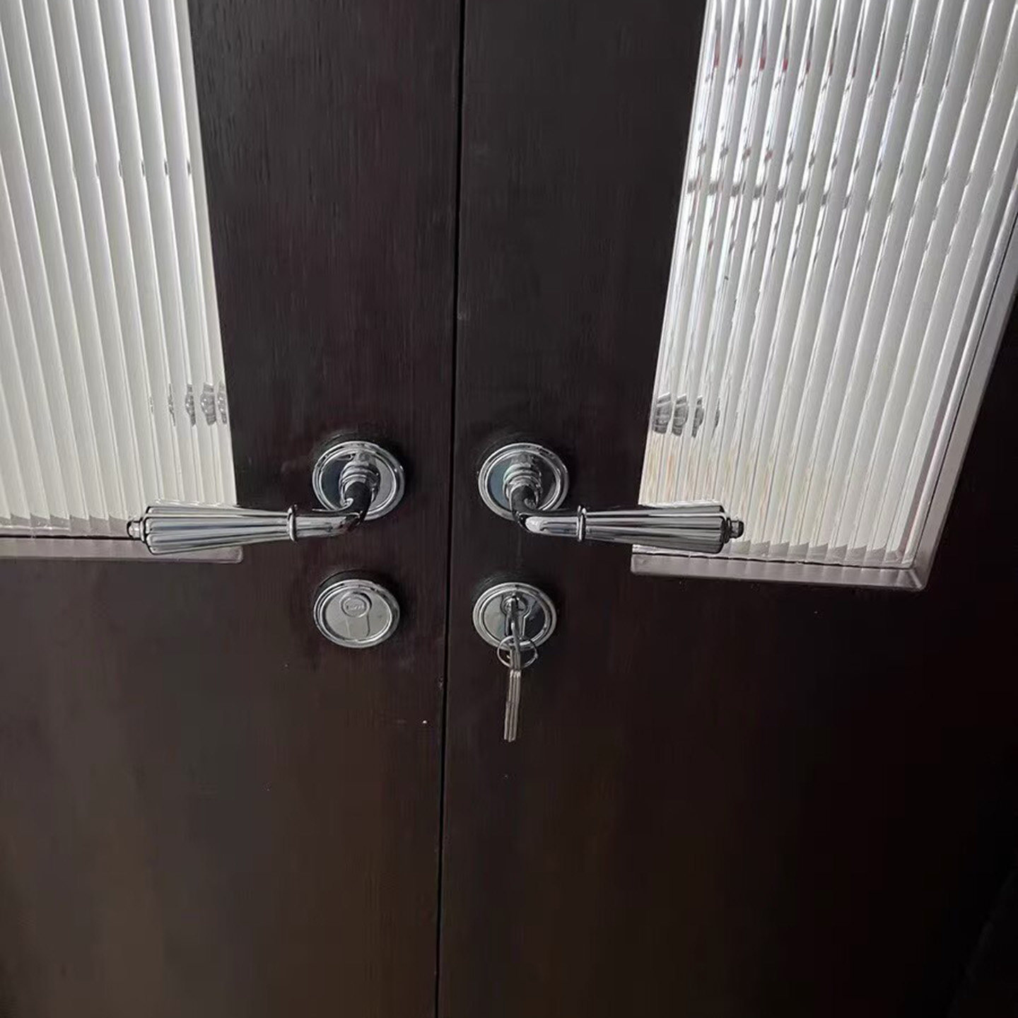 依佰利美式轻奢亮银双开门锁卧室机械门锁