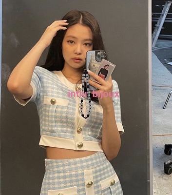 金智妮同款水晶爱心彩虹手机链