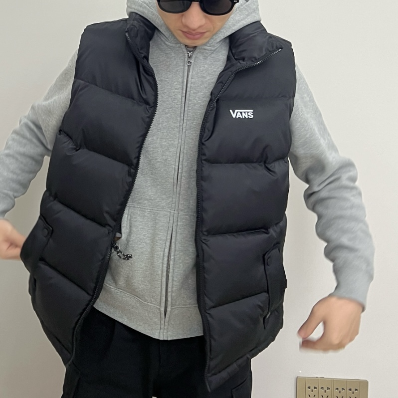 Vans 立领拉链保暖舒适运动羽绒马甲 男女同款 黑色VN000R14BLK