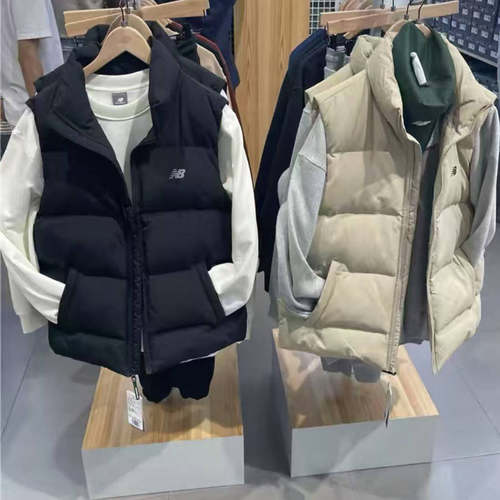 New Balance  立领百搭保暖拉链  羽绒马甲  男款黑色AMV53359-BK